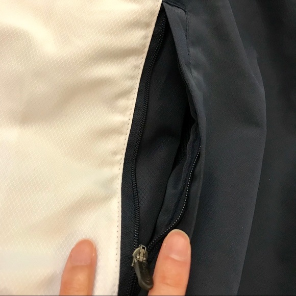 ✨EUC Umbro Windbreaker Jacket - Picture 6 of 7